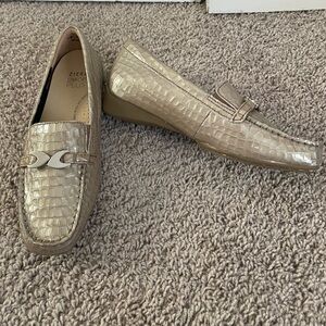 Ziera Taupe Croc Patent